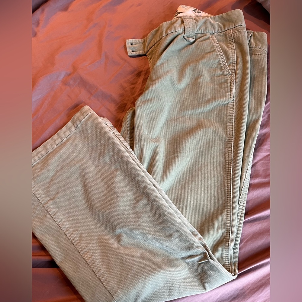 gap long and lean light green corduroy pants